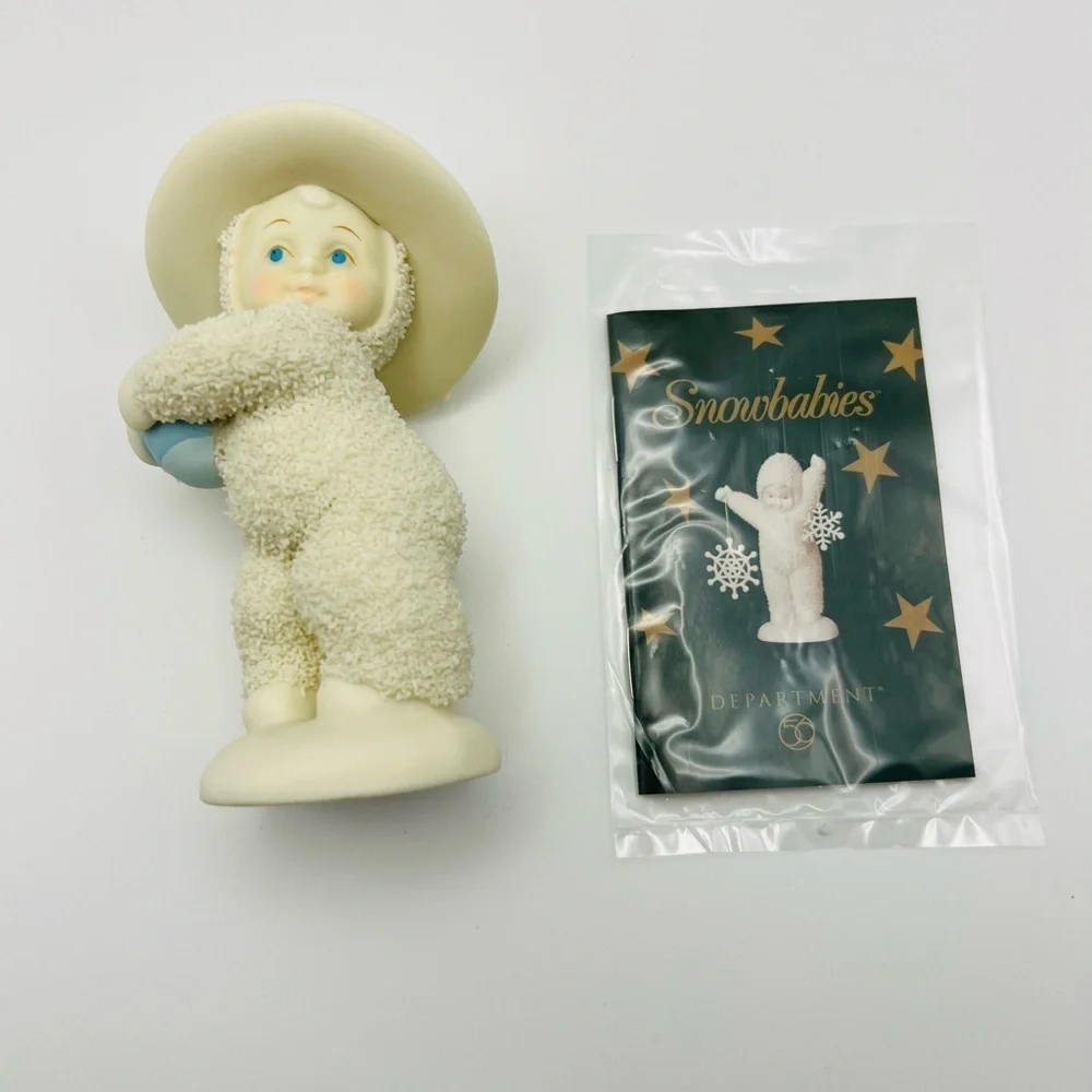Snowbunnies Bonnets & Bows Dept 56 Figurine 56.06844 w/ Box